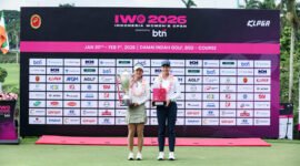 Jaravee Boonchant dan Prim Prachanakorn dengan tropi jauara IWO 2026 (Foto by IWO 2026)